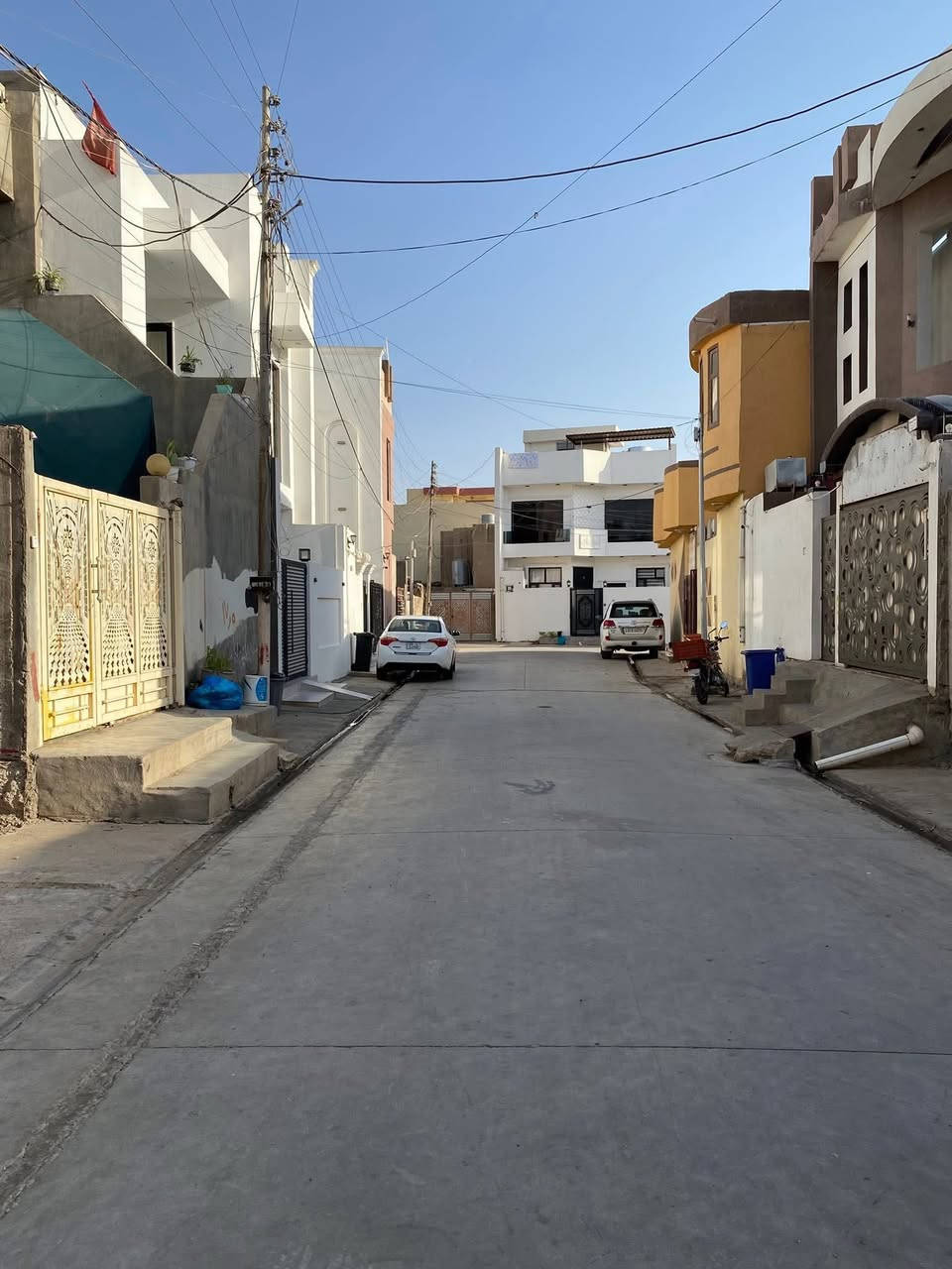 اعلان
🔹 دار سكني طابو صرف طابقين للبيع

🔹 الموقع : حي اق صو الفلكة خلف حلويات خير الزاد

🔹 بناء قديم وقابل للسكن

🔹 تتكون من حديقة + مطبخ + 4 غرف نوم + هول + صحيات

🔹 المساحة : 269 متر   الواجهة : 15 متر

🔹 يمكن ان تكون قطعتين 

للتواصل : *********** - *********** 📞

📍عنوان المكتب : طوز الفلكة مقابل عماد السماك
#طوز #كركوك #طوزخورماتو #عقارات
