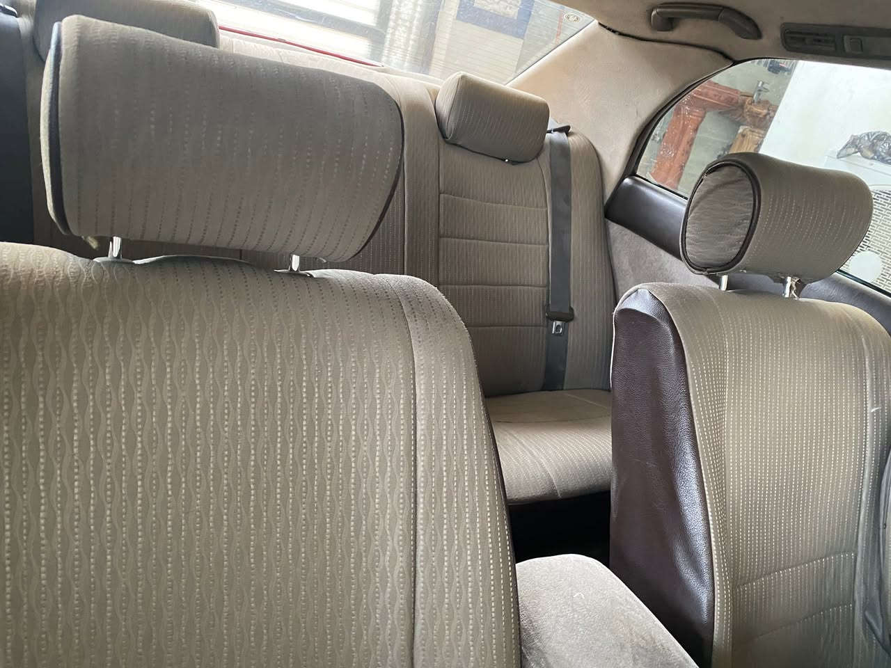 السلام عليكم للبيع فقط بطة منفصل موديل 94 رقم بغداد الجديد انكليزي وسنوية بأسمي تحويل مباشر السيارة مكفولة من الصبغ عدى الجاملوغ الخلفي الأيمن نصه مصبوغ والباقي بلاد محرك بطه ديلكو 2500 محرك وكير مكفول تبريد شغال تخم تاير وصدر  وحدادية وكهربائيات  جيدة /السعر 60 ورقه ومجالها قليل/مكان السيارة بغداد المدائن/ماارد على اي تعليق الشراي يتصل ***********/وبيها واتساب
