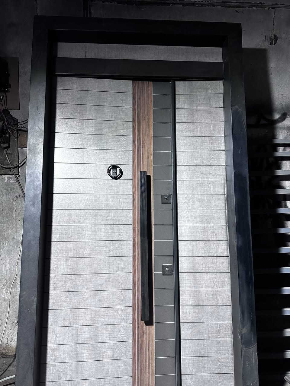 للبيع غير مستعمل العدد 3 قياس 140 في 270 ابواب قاصه تركي هاتف ***********
