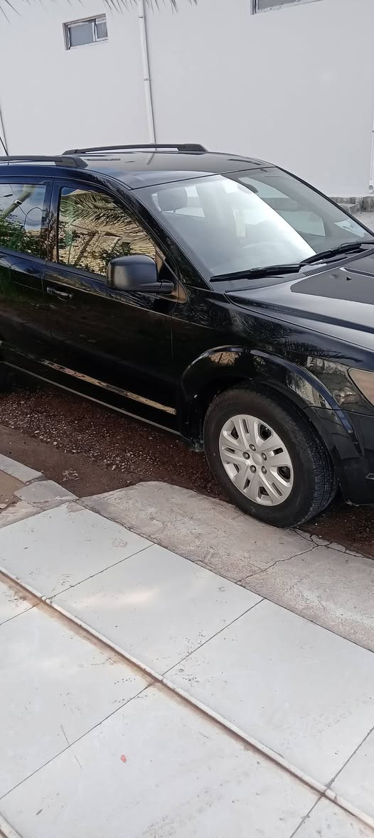 جورني موديل ١٨ رقم بصره محرك ٢٤٠٠  بيه باب فقط السعر خاص ***********
