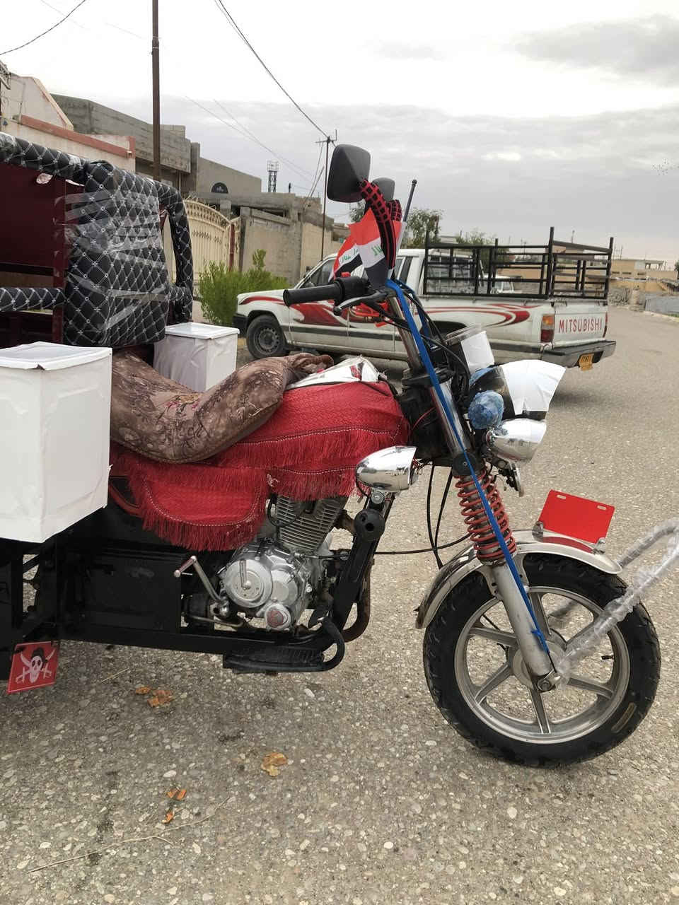 سلام عليكم ستوته للبيع موديل 23محرك مامفتوح اسبير بعدو مانازل شرط قطره صبغ مابيها عل بلاي منفيس اوراق كامل نكره سلف كهربيات كلها شغال نشرات فول طيرات جوبلس 3جديده كلش مكاني كركوك سعره مناسب مليون و 350وبيها مجال رقم موبايل 

‭0787 763 7458‬
