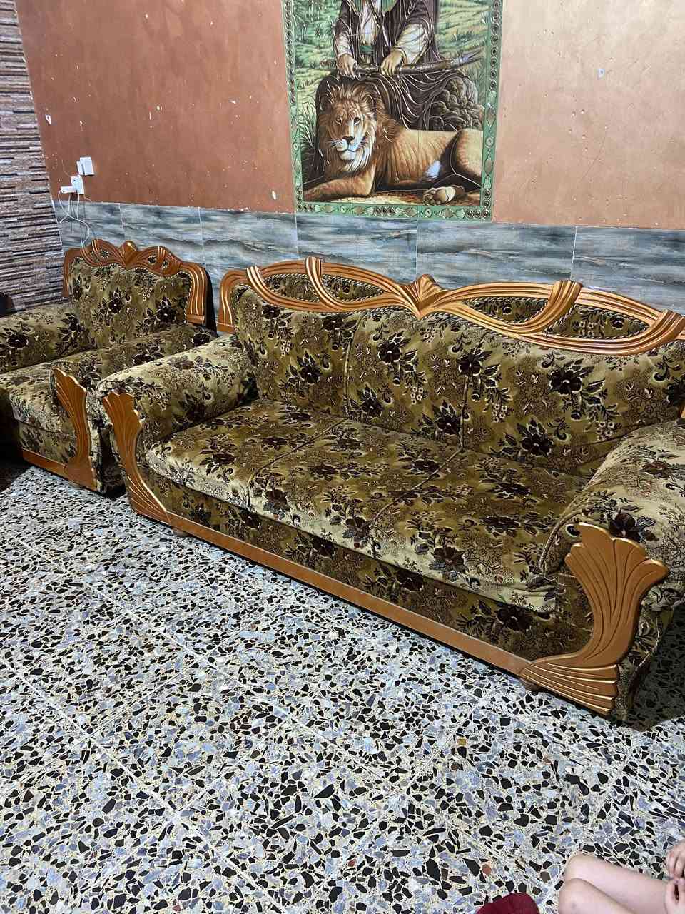 للبيع تخم عشر مقاعد نظيف مال بيت (***********) بغداد الشعله
