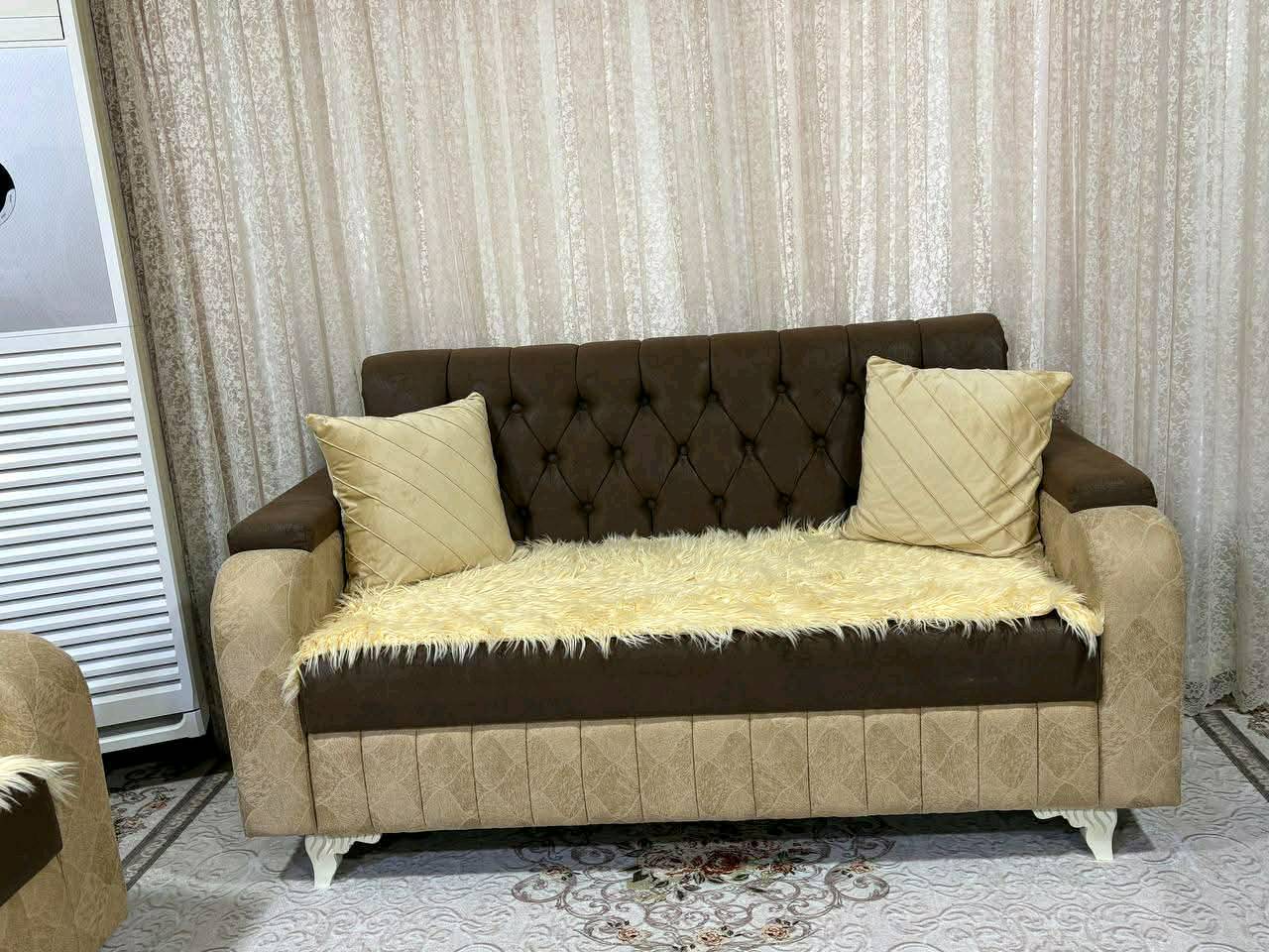 سلام عليكم قنفات للبيع شرط شغل ايد جديد بعدة
سعرة750بيهه مجال