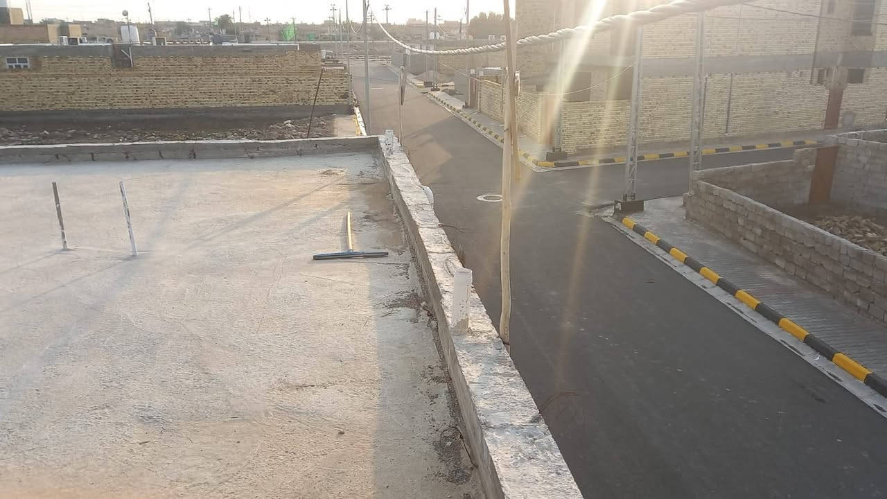 بيت حديث للبيع بناء طابوق كامل
العابره الثالثه
غرفتين داخليه وأستقبال وهول ومطبخ ومنور كبير
حمام داخلي نظام ماء البيت بطاريه
ومجمع كامل خارجي
البيت بأكمله مع الكراج بورسلين

المساحه ١٨٠ ركن مصفر مسجل بأسمي باقي علتقييم

للأتصال ***********
