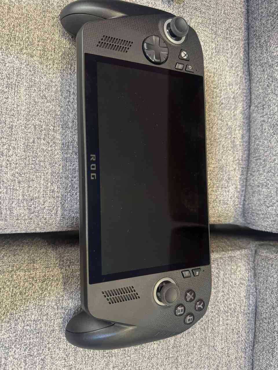 السلام عليكم 
 جهاز rog xbox ally x 

شبه جديد مستخدم ٧ ساعات فقط 
شخط واحد مابيه 

مع الملحقات ( كارتونه -شاحنة اصلية تجي - حقيبه خاصه بالجهاز اصلية من شركة Asus  اشتريتها من موقع امازون تتكون من حقيبة الجهاز وحقيبة صغيره للشاحن ) 

السعر << مليون و٣٥٠ الف >>   بدون الحقيبة

مكاني بغداد


**إذا كنت صاحب هذا الإعلان وتريد حذفه لأي سبب، رجاءا أرسل رسالة إلى الدعم الفني**