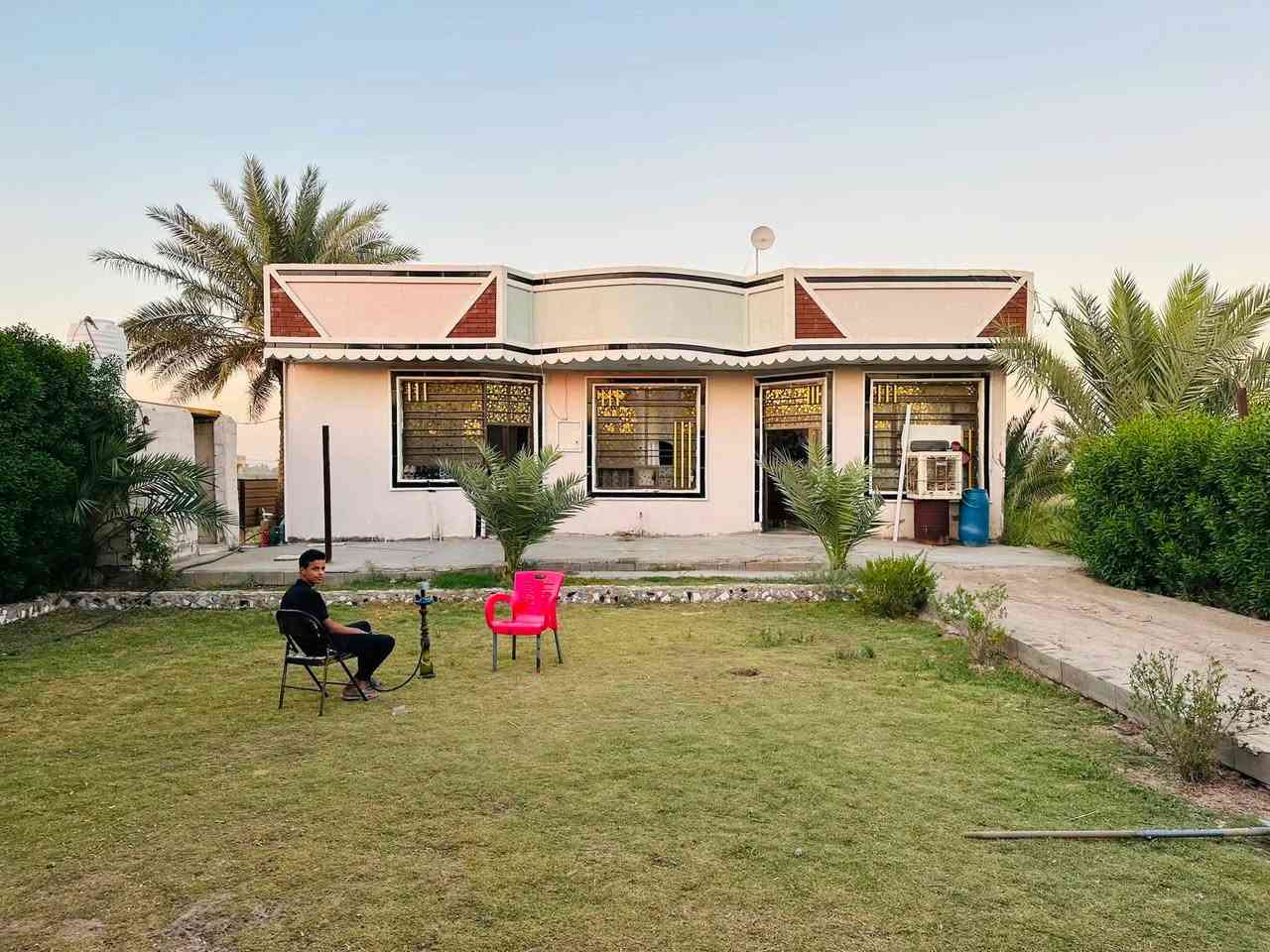 السلام عليكم بيت للبيع طابو زراعي 25
مساحت الرض 550 م البناء 160  المحموديه حي بدر ***********

