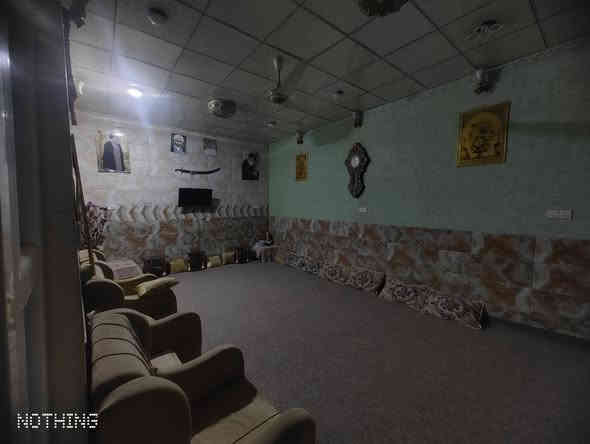 دار للبيع طابقين يحتوي على ثلاث غرف غرفتين يحتويان على حمام  وبراني وحمام تواليت واجهة البيت 10 متر البيت عالي عن الشارع  مساحه 130 بحي الوائلي للبيع الاستفسار الاتصال على الرقم *********** بحي  الوائلي في شارع سيد عباس الزاملي  موجود وتساب البيت ماليه والمعامله  كامله فقط التحويل للطابو  سعر على وتساب وكل التفاصيل او الاتصال على الرقم
