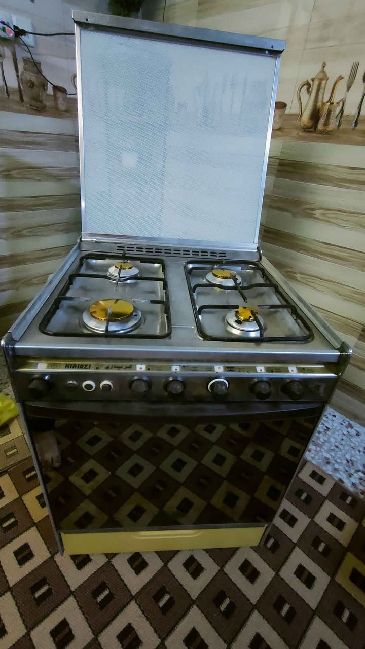 طباخ كريازي مصري الباب الأول بحالة جيدة جداً
كامل كله شغال وعلى الفحص 
السعر 150 ألف/ النجف الأشرف . النجف, العراق


**إذا كنت صاحب هذا الإعلان وتريد حذفه لأي سبب، رجاءا أرسل رسالة إلى الدعم الفني**