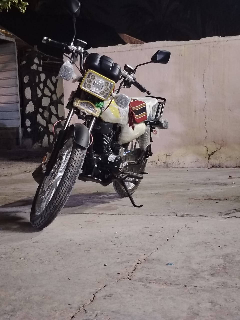 دراجه سفاني للمراوس مديل 25 شكل 26 شلعه فول كهربائيات كله شغاله امراوس حسب القناعه اي شي تفضل خاص رقمي بي واتساب ***********
