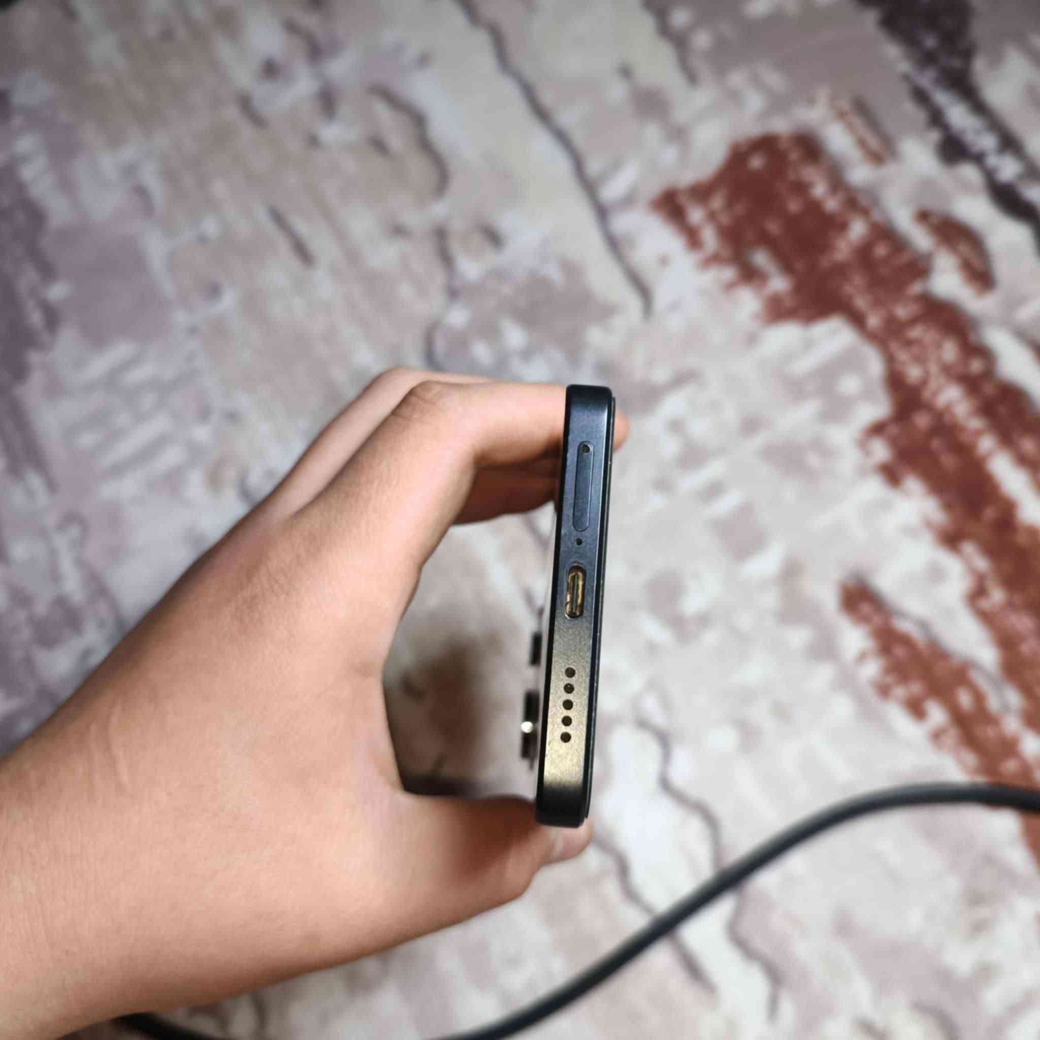 سلام عليكم للبيع Poco X6 5G اسود..نضيف جدا ذاكرته 256
رام 12  دبل سيم مع كامل ملحقات كارتونه هم موجود جهاز مستخدم حيل قليل مابي ولا شخط شراي راسلني او خابر عالرقم *********** عنوان كركوك ماعندي توصيل تحياتي
