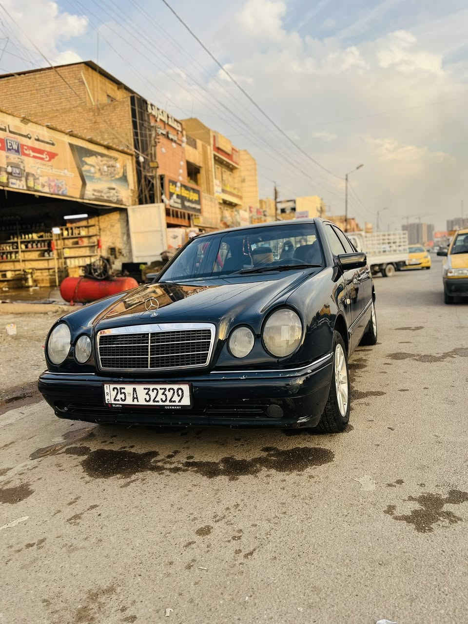 السلام عليكم ماريدس ام عيون
مديل 95 كير مكينة بلاد خراطيم 6 
مصبوغ عام بسمي مشروع وطني اكفل تحويل 
سعر جدا مناسب مامتواجد فيس واتساب وعل خط فقط 
***********
