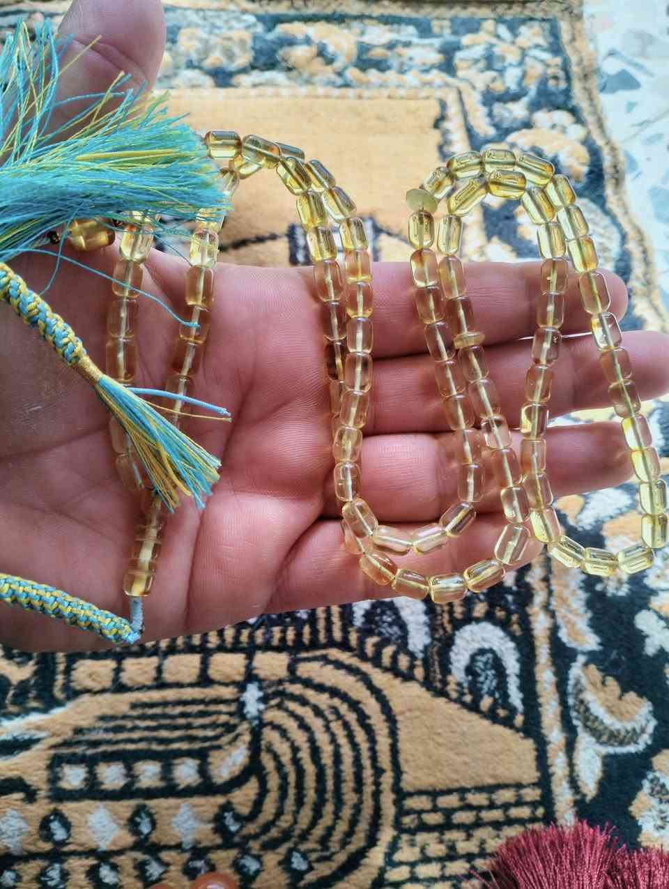 عظم عاج قديم طمغه وذهب الرجال كهرب عطش
‏‪0783 292 8421‬‏
بي واتساب
