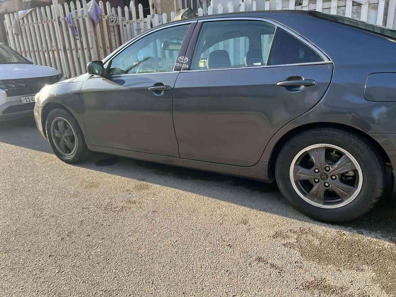 السلام عليكم كامري للبيع موديل ٢٠٠٧ مصبوغة للجمالية
تحويل ثاني يوم كير مكفول حدادية جاهزة امامي خلفي
 المكينة بيه نقوصات شوية السعر 80 بيه مجال قليل 
للاستفسار 
*********** بيه واتساب
