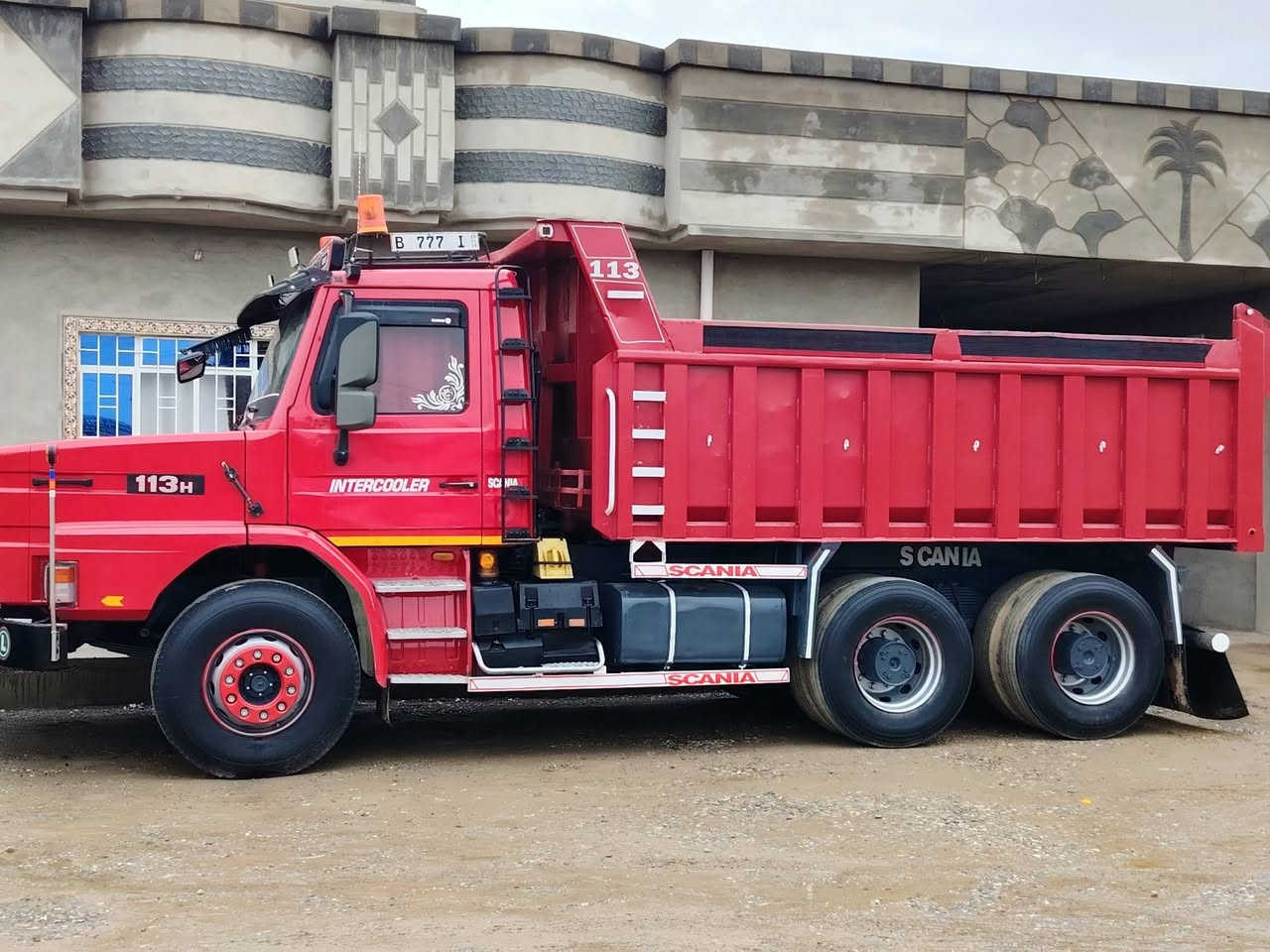 سكانيا 113 موديل 1991 رقم نينوئ  مكفوله كفاله عامه *********** / ***********
