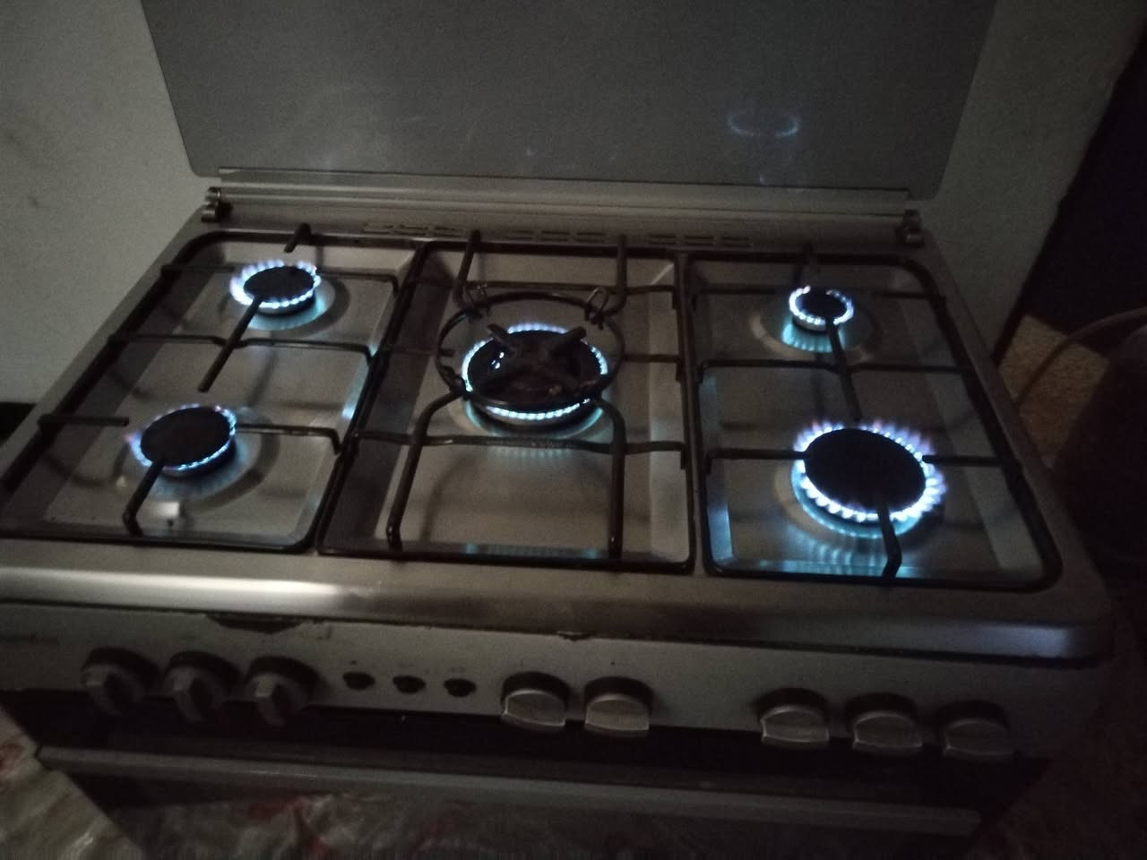 طباخ للبيع
مكاني حي الانتصار
***********
سعره 110 وبي مجال بسيط
