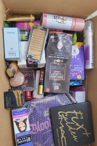 مكياج • ١٠٠ قطعة • أصلي