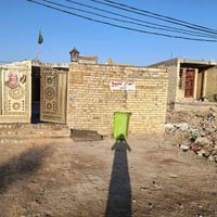 ‏بيت بالحميدية للبيع مساحة 260م واجيه 7ونص ونزال 35 مربع غرفتين واستقب...