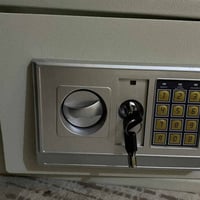 قاصه • حجم كبير