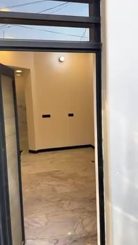 مشتمل البيع الشعب بعدن وره جامع جهاد 80 متر واجه 4 نزال 20 مدخلين استق...