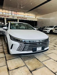 شركة الصنع: BYD Auto تستروير  نوع المحرك: هايبرد (بنزين + كهرباء) نظام...