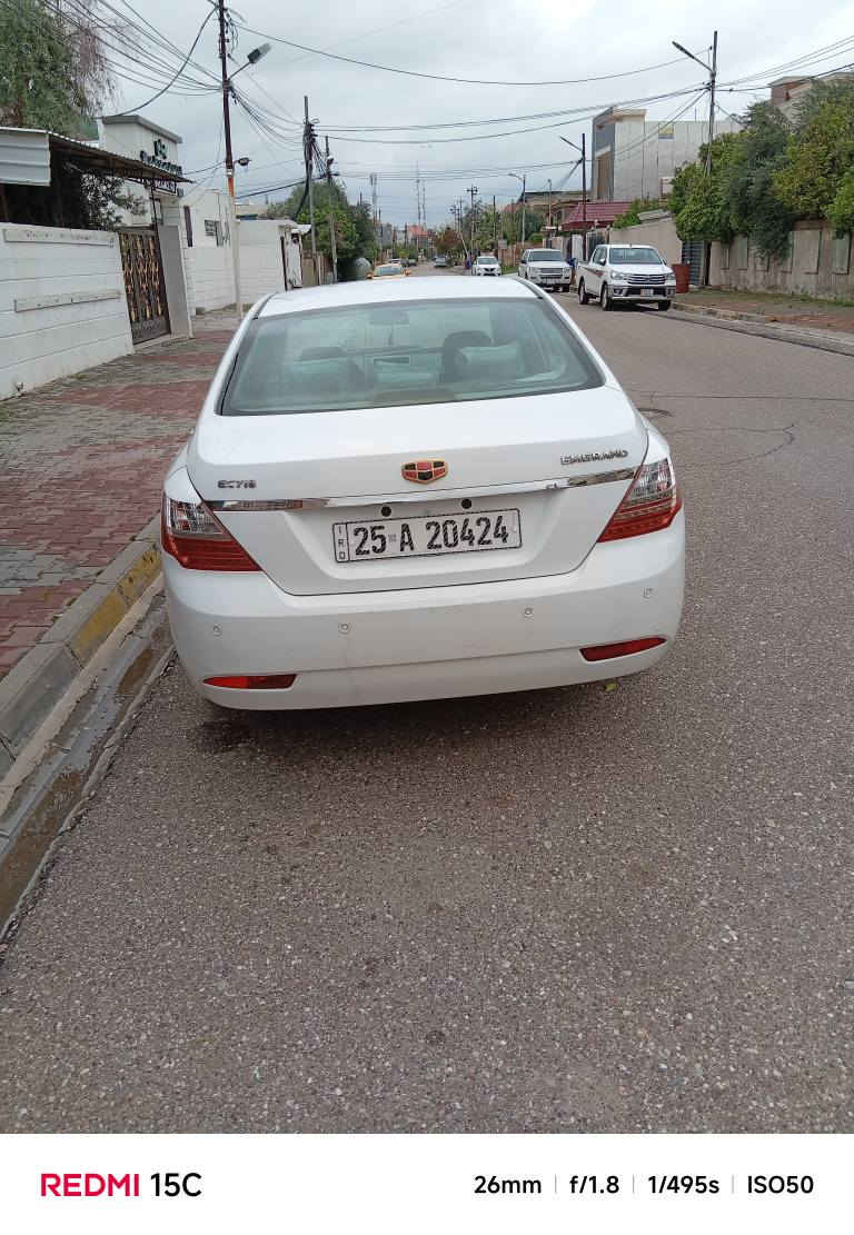 جيلي امكراند موديل2013 بدون صبغ  كل على بلاد ماشي 130 الف رقم كركوك اتصال (***********) كركوك, العراق
