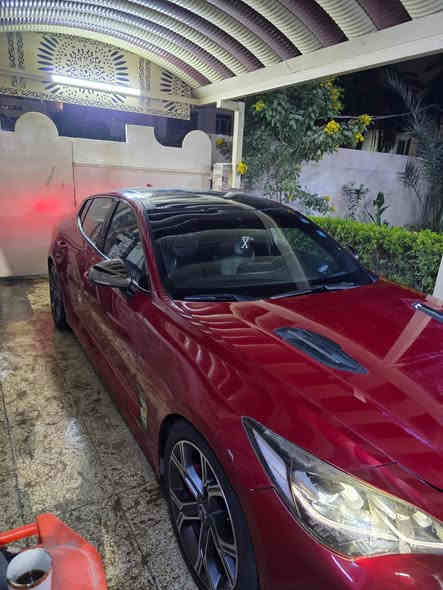 كيا ستنگر 2018 GT
4 سلندر 
فول مواصفات للاخير كلشي بيها
بنوراما داتا شو كشنات حضن سستم سماعات كشنات خزن تدفأه وتبريد
رادارات جانبيه واماميه وبعد كلش هواي مواصفات
حادث السياره بسيط جاملغ وبنيد قطعه صغيره يعني 
السعر 153
***********
