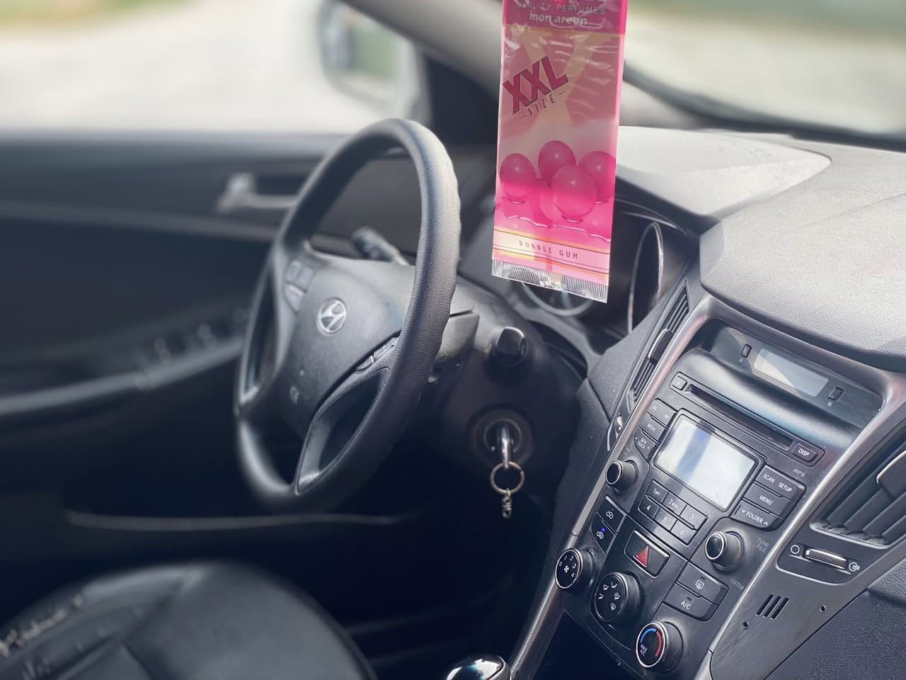 السلام عليكم
ادوات ادوات 
سوناتا موديل 2014 غاز مكينة 2000
اللون ابيض دخول جديد كصة جنطة 
كفالة كير مكينة حدادية شرط الفحص 
السعر 46 وبيهه مجال حك جيتك 
مكانهه بغداد
***********
