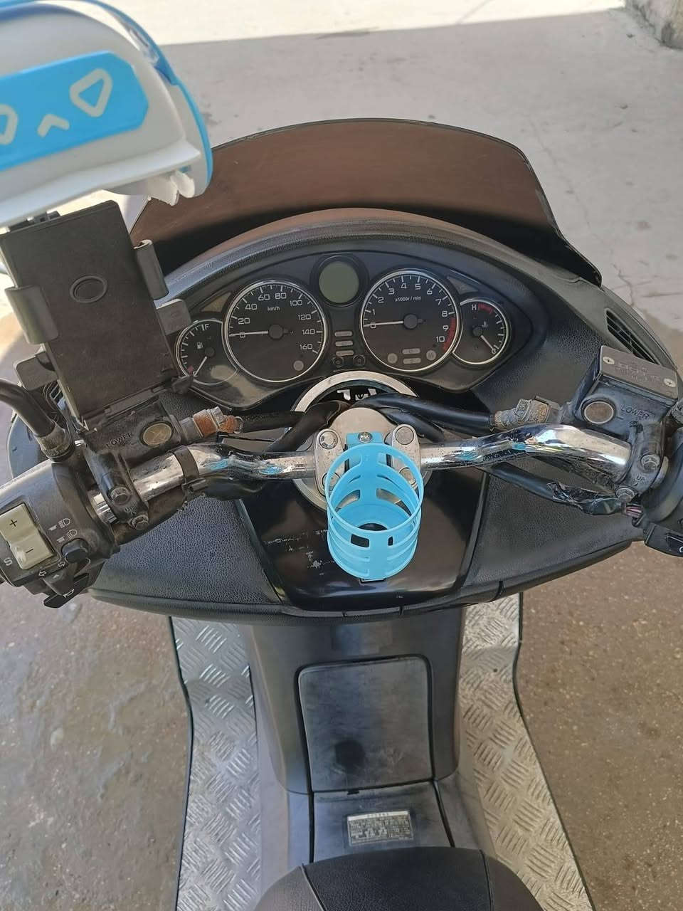 السلام عليكم اخوان دراجه 08للبيع اخت الزيرو قبل فتره منزلهه رمبه جديده رايدهه 13وببهه مجال المكان الفلوجه الحصي ه‍  ***********
