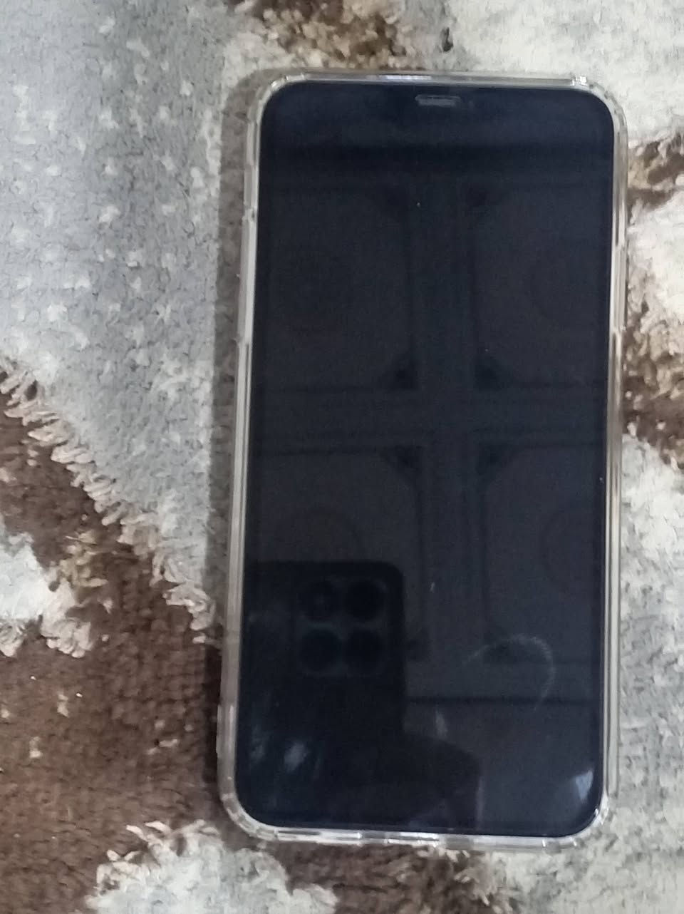 سلام عليكم ايفون 11 بروي ماكس ذكره 256  جهاز ما مفتوح بيه برقمي بطاريه 80 سعر 350  *********** شراي رسلن عل وتساب
