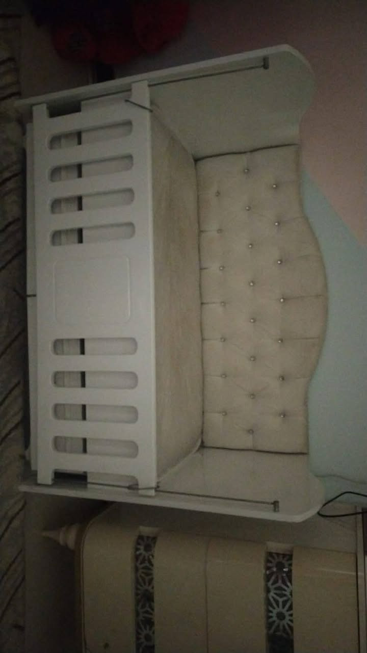 السلام عليكم
سرير هزاز مع ملحقاته سعره ٦٠ الف 
مكاني بغداد


**إذا كنت صاحب هذا الإعلان وتريد حذفه لأي سبب، رجاءا أرسل رسالة إلى الدعم الفني**