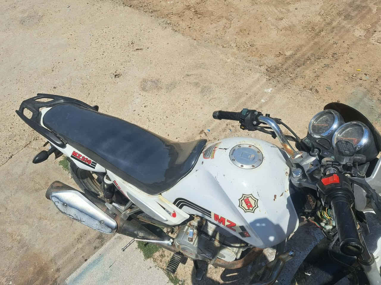 سلام عليكم موطور امزت عالي موديل عشرين  دراجه عوزها شغلات وترتيب تجي تفحص وتاخذ  سعر 650 بيه مجال للستفسار اتصل ***********
