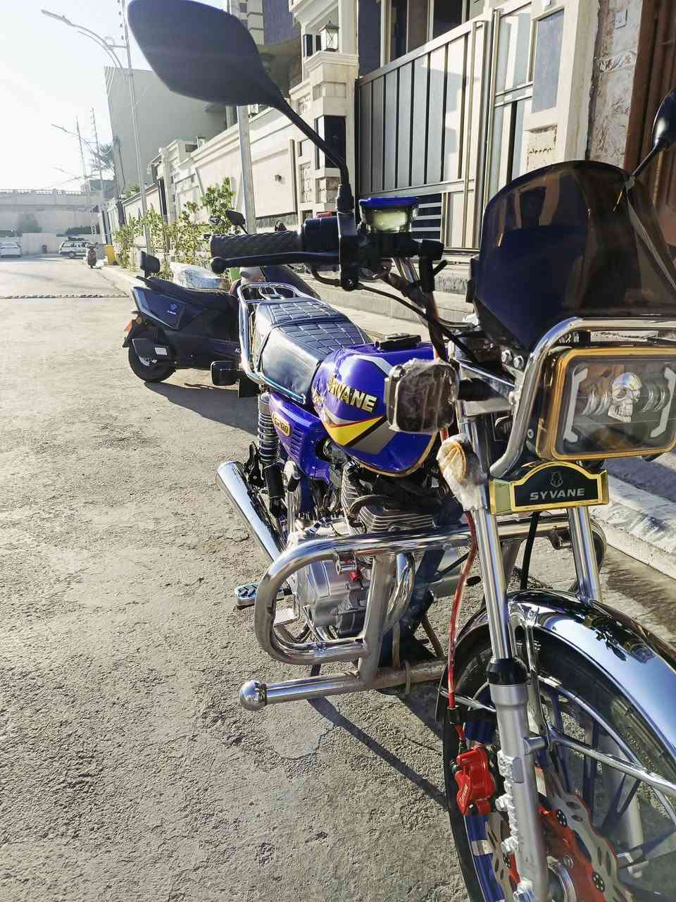 ياألله🤍🤲
السلام عليكم ورحمه الله وبركاته 
 ايراني سيفان ابو ختم اصلي للبيع نضافة كدام عينك
لون  مميز ازرق💙
 محرك(200)حقيقي 
كلج عنبار مثل ماموضح بلصوره ⚡
موديل(2025)زيرو على وضع الشركة
  صالنه كاتم😃 
غير متواجد خاص •••• 
للاستفسار...***********
مكاني🏠.الفلوجه/معلمين الثانيه••📍
