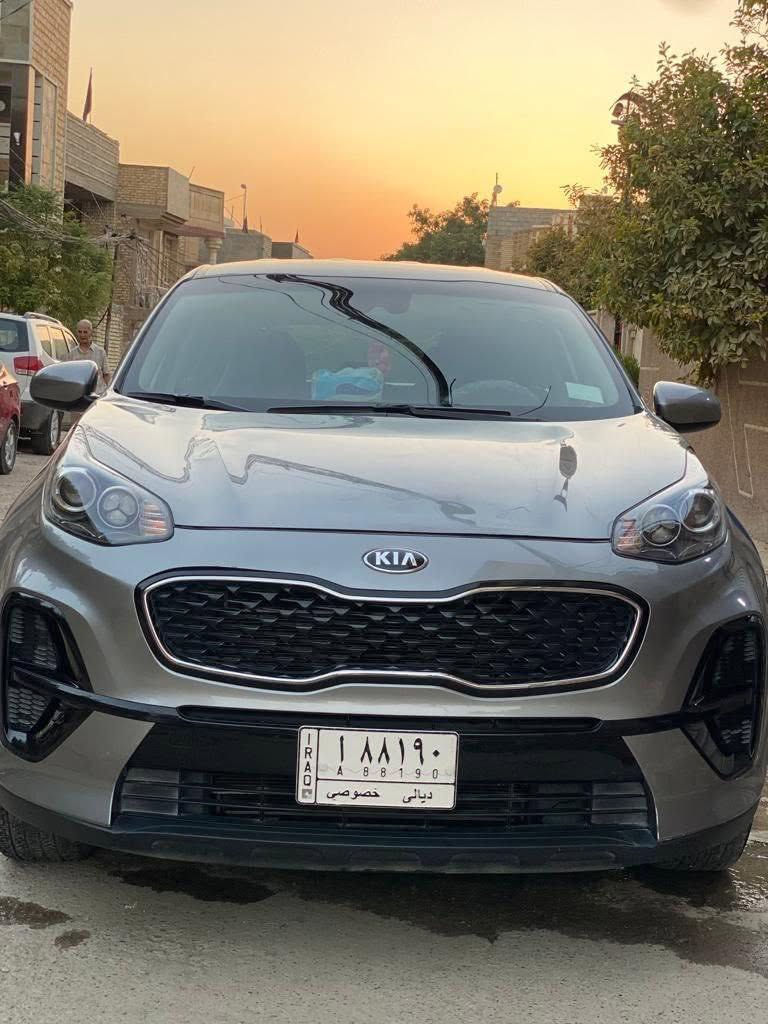 كيا سبورتج 2020 
ضرر موضح بالصور قطعه وحده صبغ فقط ( باب الصندوق ) و الجامرلغ الخلفي بارد فقط 
السيارة مواصفات عدا الفتحه 
( رادارات ، كاميرا دوارة ، مثبت سرعة ، مانع انزلاق ، سياقه ذاتية ، 3 انضمة قيادة ، …. ) 

السيارة ماشية 45 الف فقط 
و السيارة على وضع الوكالة كلشي ما مفتوح بيها 
السعر 178 و بيها مجال 

*********** واتساب
*********** رصيد
