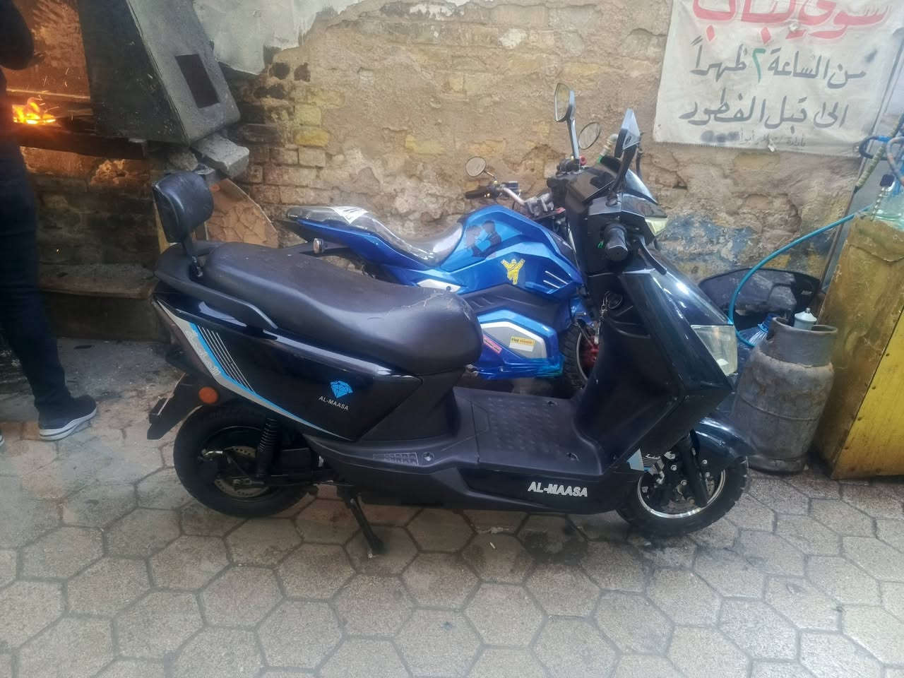 شحن للبيع السعر 400 بطاريات 6 ىقمي ***********
