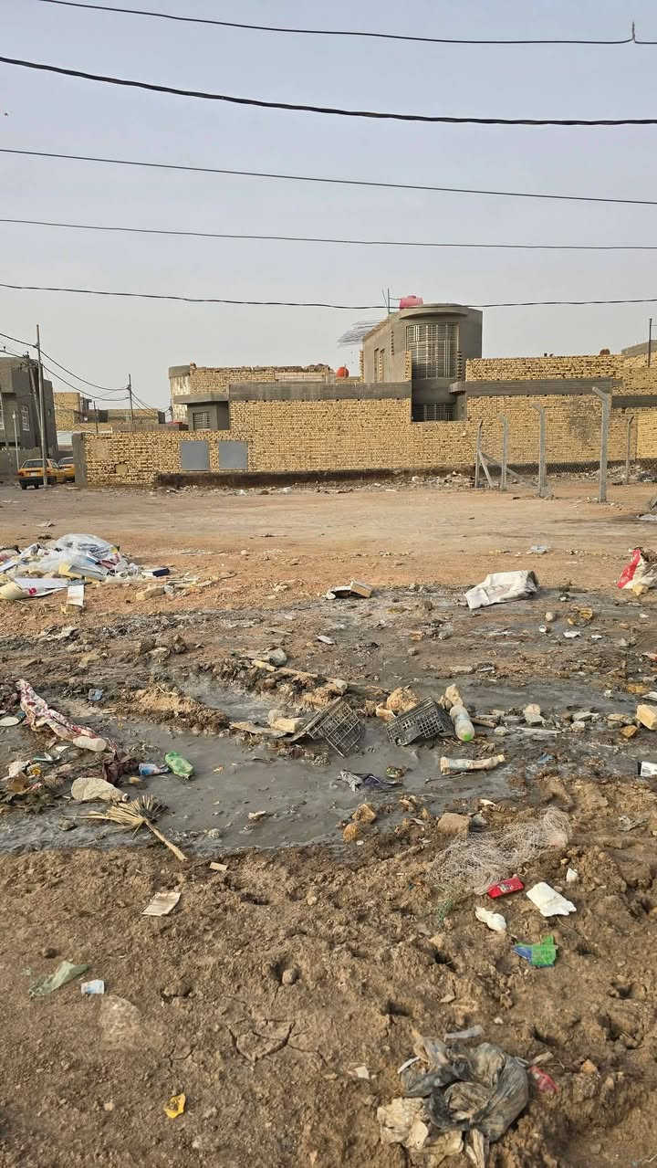 القطعة البيع طابو صرف المساحة375 متر الواجهة 25 متر. المكان حي الزهراء خلف معهد التقني نزال15 الاستفسارات *********** ***********
