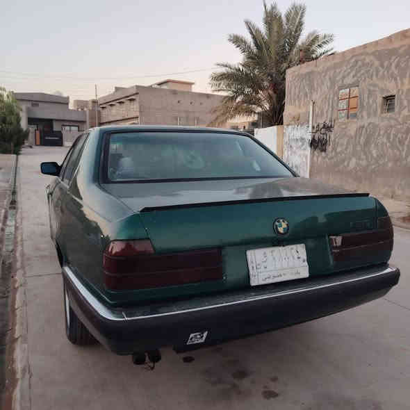 بي ام 730 مكينه 35 موديل 93سياره حلوه مابيها أي نقص رقم بغداد كير اوتو دواخل غرفه جديده ضربه فقط جاملغ خلفي خفيف صبغ شوفت عينك نضيف فقط فطر بل بنيد بسيط مكينه وكير بشرط جدد شادهن سعر (37)وبي مجال بسيط للشراي مكان ديالى رقم موبايل (***********)
