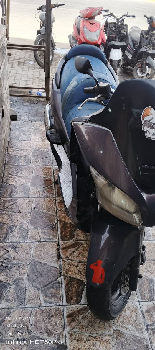 السلام عليكم فورزه 0.8الدراجه خير من الله بيها خيط تبخير الدراجه ما توكفك نكره سلف من الصبح ومثل ما شوف بل صور 400وبيها مجال الشعب حي الكوفه .***********
