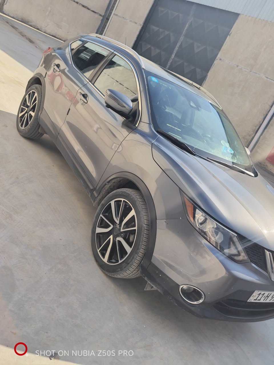 ٢٠١٧ sl فول
البيع مستعجل بالسونار تقره مفتوحه ٤ بيبان بس السياره ماخذها  على ايدي ماشية ٦٠٠ كيلو جانت هسه مشت ٧٥ الف كيلو جاملغ السايق مبدل وبيها بارد جاملغ خلفي السنويه جديده بغداد السياره جاهزه تايرات امامي جديد صدر جديد السعر ١٢٠٠٠ الصور السياره ما مغسوله المواصفات sl معروفه 
الرقم ***********
