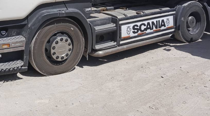 السلام عليكم للبيع كزوز صالنصه ستفسار ***********
