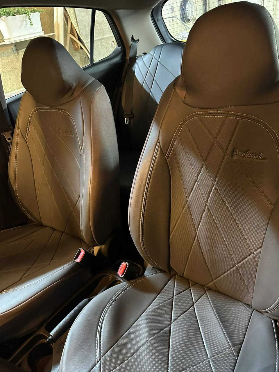 السلام عليكم 
هونداي i10

موديل 2015

كفاله بدون صبغ ولا حادث ولا تبديل
فقط بالصندوق رصعه عدد2 بارد 

شاشه 
كامري
حساس
بروجكتر
فول تحكم استيرنالسلام عليكم 
هونداي i10

موديل 2015

كفاله بدون صبغ ولا حادث ولا تبديل
فقط بالصندوق رصعه عدد2 بارد 

شاشه 
كامري
حساس
بروجكتر
فول تحكم استيرن
جام اوتو
كير اوتو
ماشيه 60 الف كم
استعمال بيت

لمعرفة السعر فقط الاتصال على الرقم 
غير متواجد للرد على الرسائل

***********
