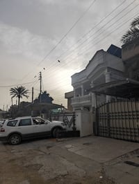 بيت للبيع في البنوك 200م واجهة 8 غرف نوم عدد 4 صحيات 5 منظومة طاقة شمس...