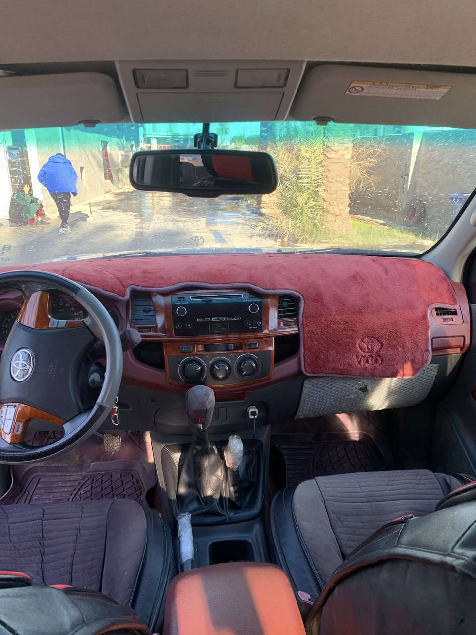 تايوتا هايلوكس موديل2015 رقم شمالي سليمانيه انگليزي تحويل او وكاله شرط مكفوله من الضربه والصبغ كير عادي محرك كير مكفولات مامفتوحه السياره كلش حلوه مابيها اي نقص جاهزه من كل النواحي احلى من الصور  مكان صلاح الدين ناحية يثرب للاستفسار ***********   ومن الله التوفيق
