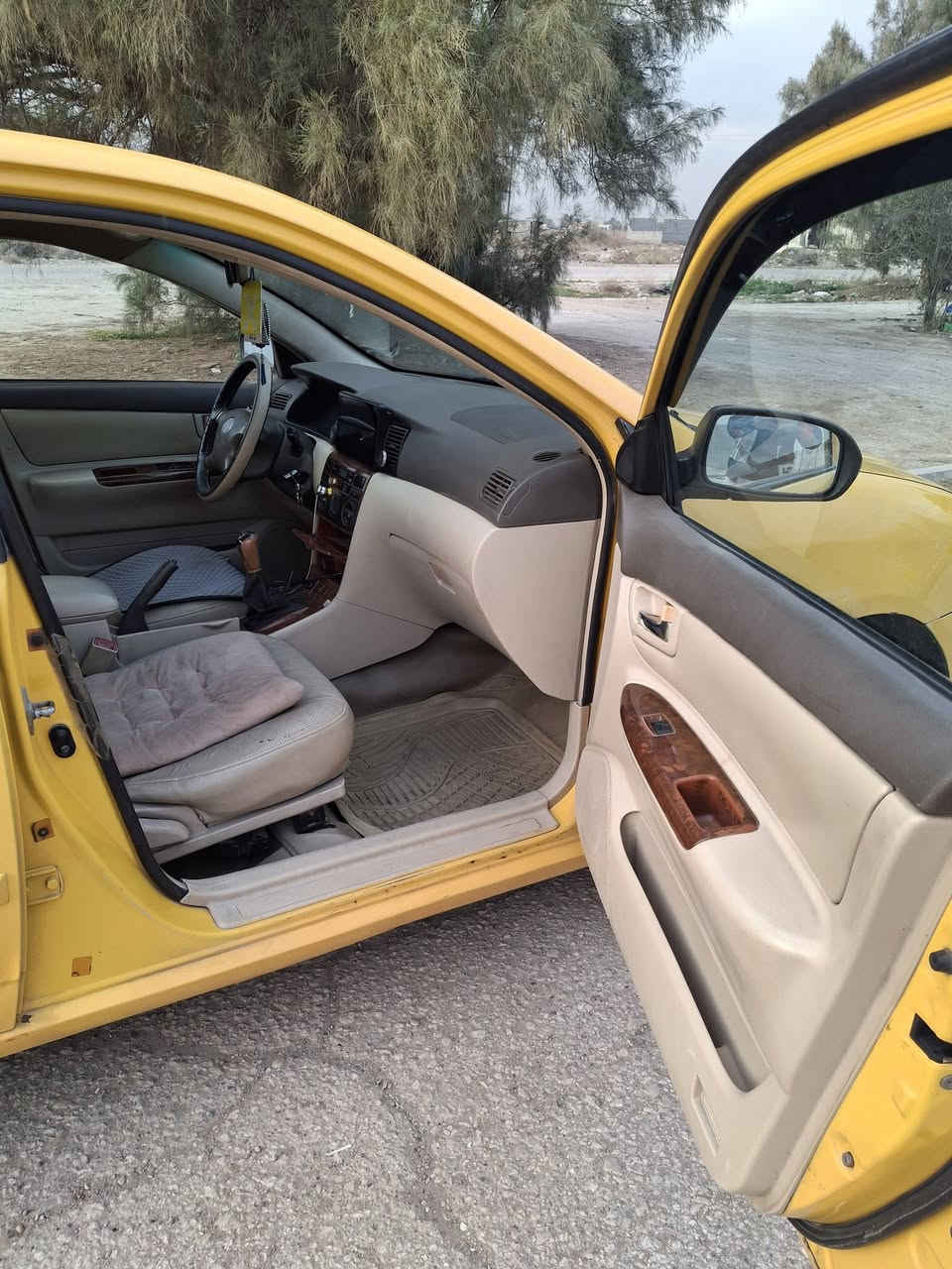 السلام عليكم سياره للبيع بي واي دي مكينة لانسر كير عادي المرغوب تبريد شاشه تتفأه صبغ قطعه وحده الجاملغ الخلفي الايسر تخم تاير جديد السياره جاهزه مصفره هيئه وغرامات موديل 2011مكاني المحموديه الاستفسار الاتصال على ***********
