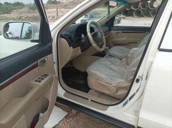 السلام عليكم سنتافي موديل ٢٠٠٧ جاهزه من كلشي السعر ١٣٠ وبيهه مجال ***********
