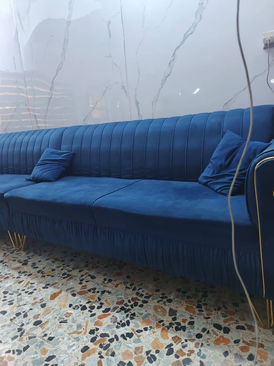 للبيع ديوان تفصال (١٢) مقعد. القطع منفصلة سهل النقل والتشكيل حسب المكان. قياس الطول (١٩٤) والثانية (٣٦٠). السعر (٣٥٠)وبي مجال 
المكان بغداد الشرطة الخامسة.


**إذا كنت صاحب هذا الإعلان وتريد حذفه لأي سبب، رجاءا أرسل رسالة إلى الدعم الفني**