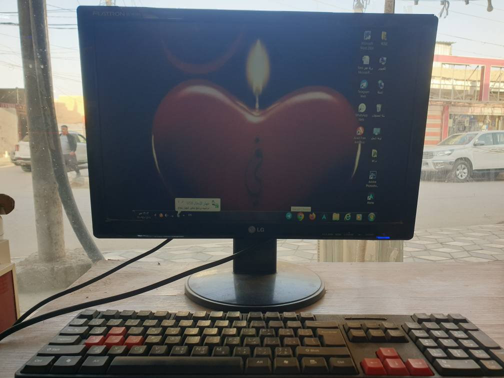 حاسبه نظيفه شغاله للبيع مع المكتب ب350وبيه مجال  فقط تحتاج شاحن(UBS تشتغل حاليا عالكهرباء مباشر
***********علاوي السماوا, المثنى
