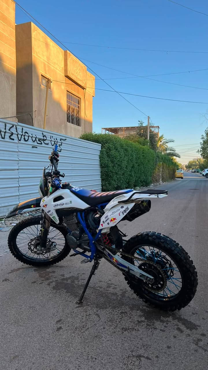 السلام عليكم دراجة قفاز crx  مكينة 250 موديل ٢٠٢٤  دراجه اي نقص مابية بس واقية مال باتري المكينة كفالة عامة اوراق كاملة السعر مليون و500 بيه مجال رقم تلفون ***********
