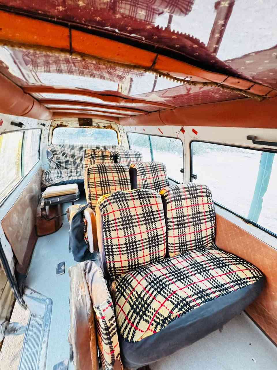 سلام عليكم سياره فتون البيع موديل 2009 سياره جاهزه مكينه ونجي كير اكسن خير من الله حداده حلوه سياره سعرها 17وبيه مجال حك الجيه عنوان سياره البصره شط العرب رقم الهاتف ***********
