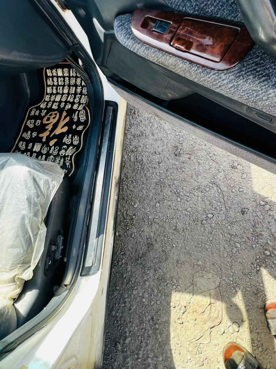 0787 031 3267 .راس الثور فلات رقم انبار مشروع وطني سنويه ل2029مديل 1996 مكفوله كص ونقل جثه واصوليات وضربه صبغ عام جماليه فقط مكينه 3000فيشه وبطل اسود سياره حلوه وكاعد عوزه تلكيط هيج حداديه وعليه غرامه 200الف تنزل من سعره 95وبيه مجال لشراي مكاني نجف
