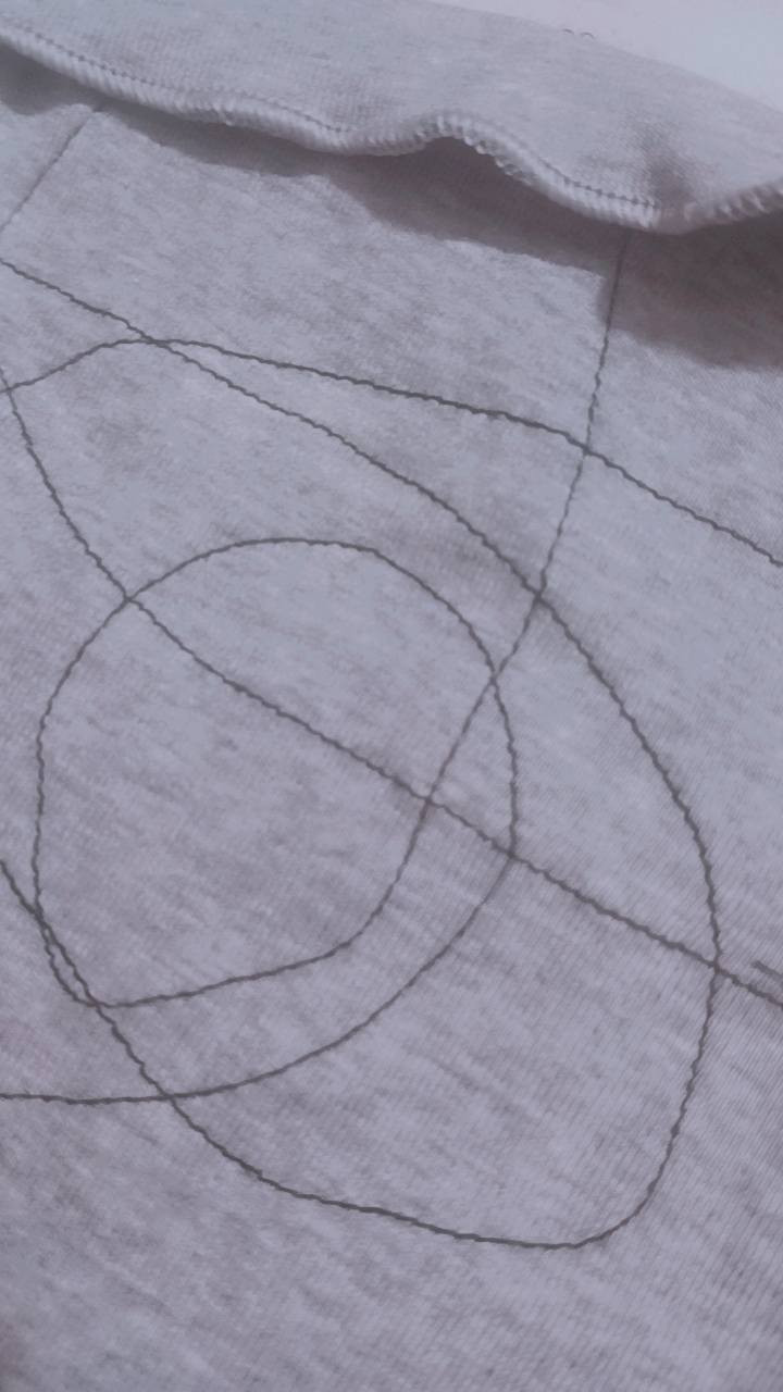 مكينه خياطه هاذ خياطها  ونضيفه ما مستعملة هواي سبع اشهر شتريته ب 75 اريده ب60  قفل  تريد مكاني راسلني ع خاص لو ع الرقم *********** وتساب
